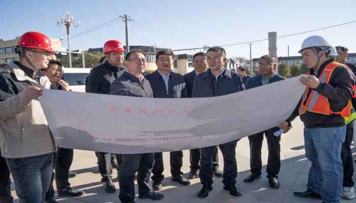 酒泉市委常委、肅州區(qū)委書(shū)記李生潛督查調(diào)研生態(tài)公司多個(gè)在建項(xiàng)目